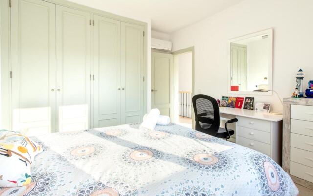 House - 3 Bedrooms with Pool and WiFi - 107616