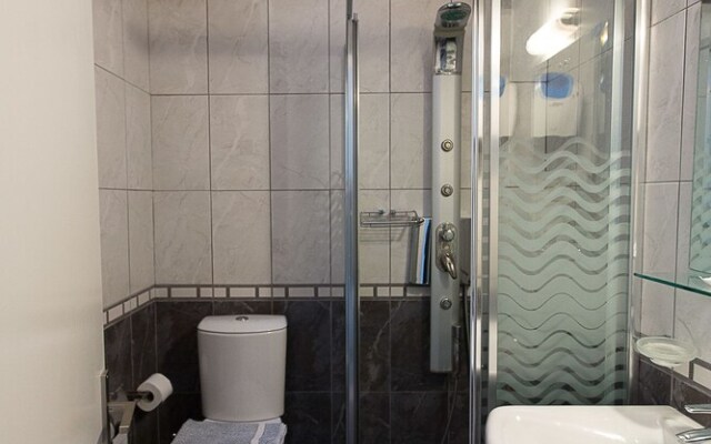 Flisvos Rooms