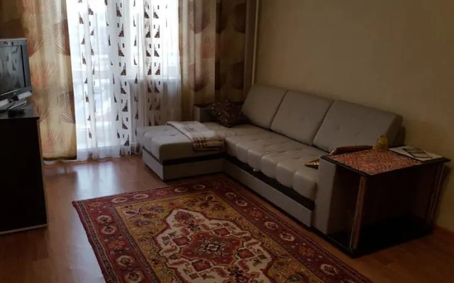 Строителей 90Б