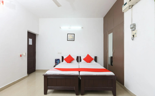 OYO 20004 SilverKey Kodambakkam