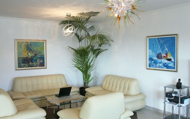 "luxury Apartment in Opatija for 8 People With Pool and Silk Bedding"