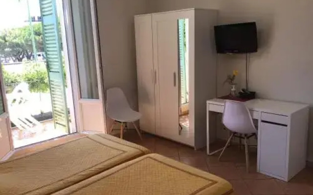 Hôtel L'ÎLOT FLEURI