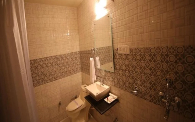 Royal Rosette Lake View Boutique Hotel