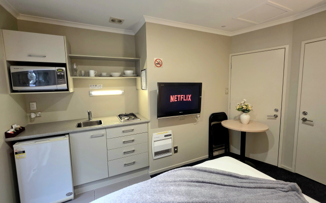 Tower Junction Motor Lodge – Guest Rooms – Christchurch