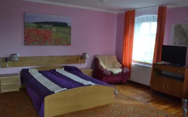 Pokoje Gościnne Na Skraju Wsi
