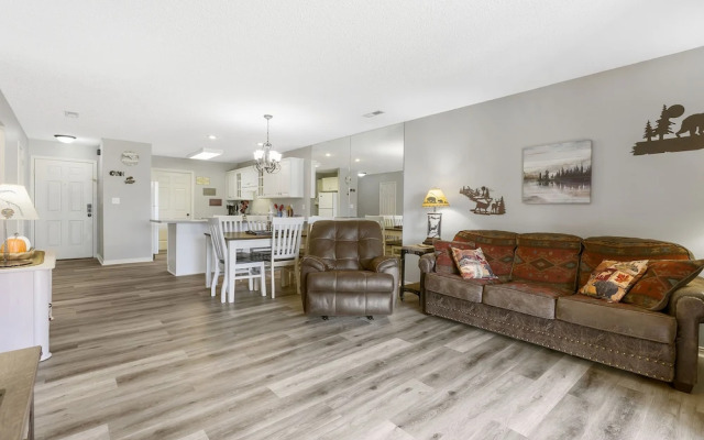 Ozark Escape at the Pointe