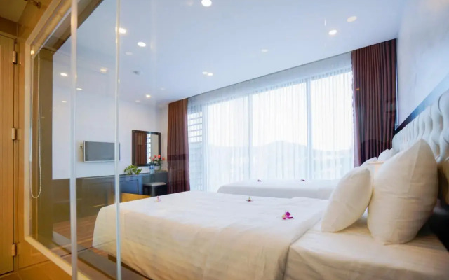 Merit Halong Hotel