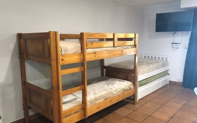 1770 Holiday Village