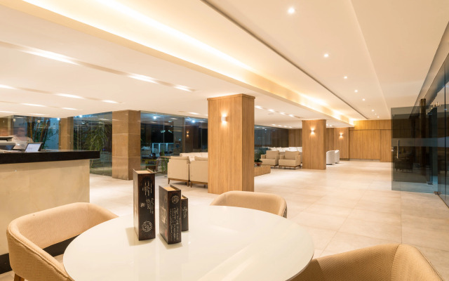 El Aram Beach & Convention