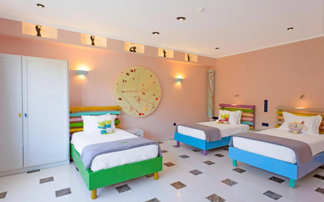Agalia Luxury Suites