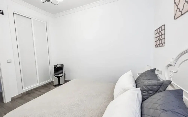 Cd-1382 Two Bedroom Apartment With Terrace