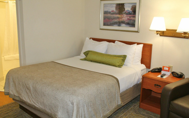 Candlewood Suites - Syracuse Airport by IHG