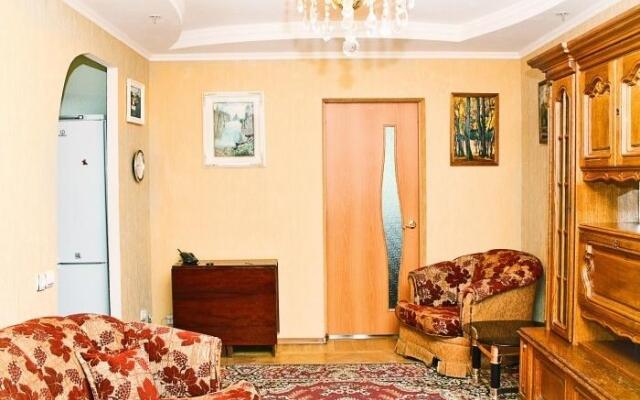 Альянс на проспекте Театральный 61/245