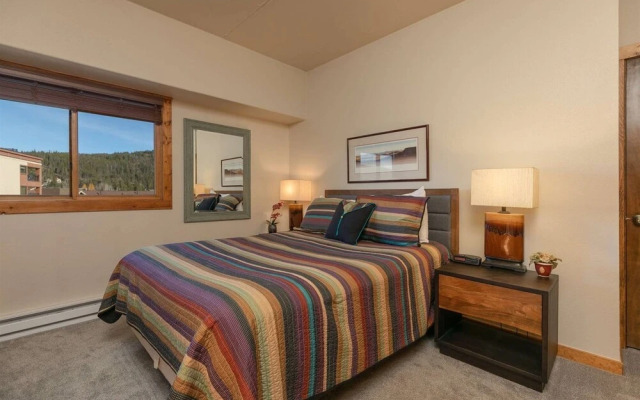 Comfortable 2-bedroom Village at Breckenridge Condo