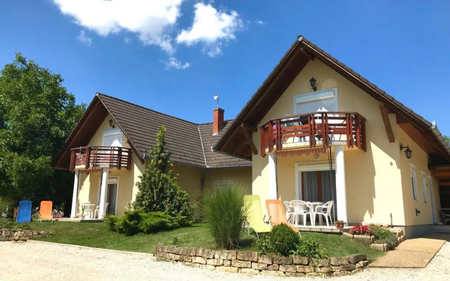 Cili's Apartments Vonyarcvashegy Balaton