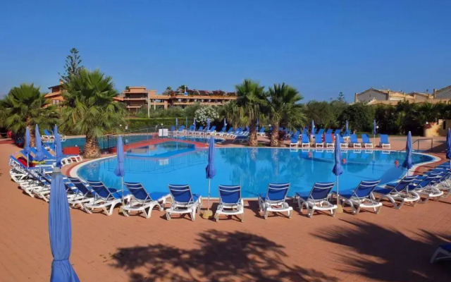 Dolcestate Apartments