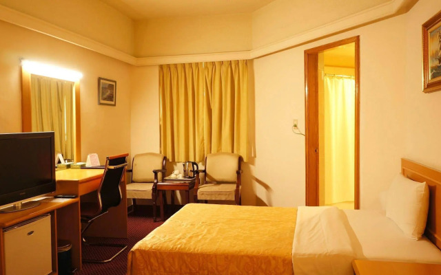 Oriental Hotel