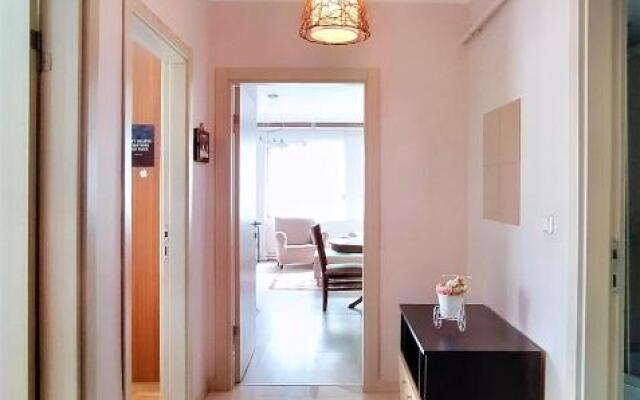 Flat Close to Beach With Balcony in Konyaalti
