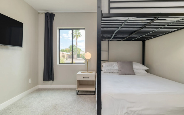 White Agate by Avantstay Pool + Playground