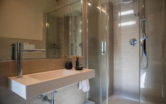 Hero's Garden Relais