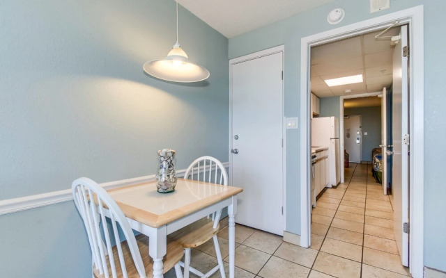 Oceanfront Boardwalk Condo w Private Balcony & Close to the Beach