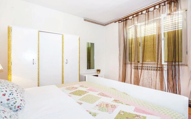 Beautiful Home in Senj With Wifi and 3 Bedrooms