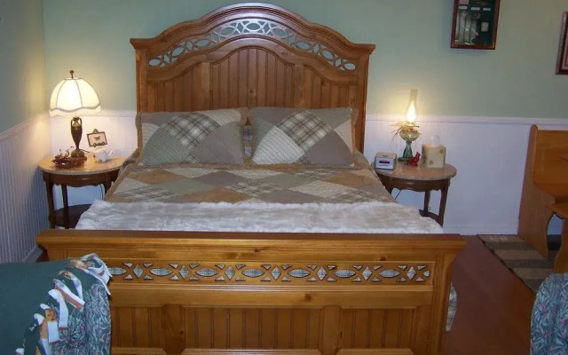 Alling House Bed and Breakfast