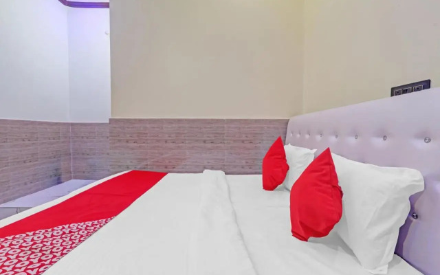 Oyo 87705 Hotel Bdr Lawn