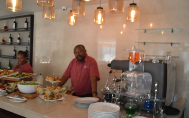 Desroches Hotel