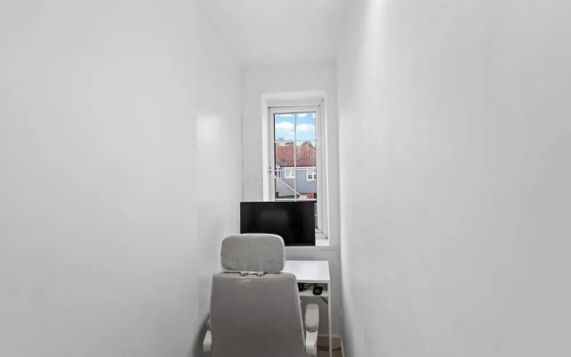 Cozy 2 Bed Apartment Close to Lcy & Excel