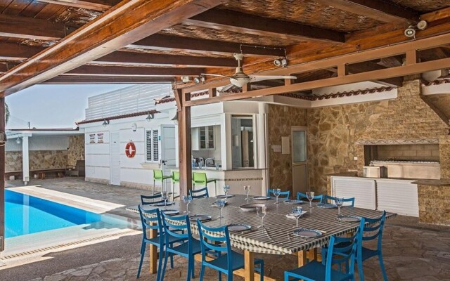 Papas Villa AQ An75