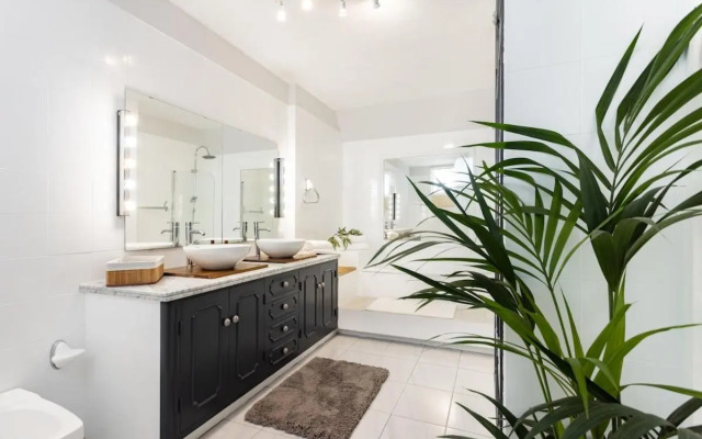 Oasis Penthouse in Santa Cruz by Edén Rentals