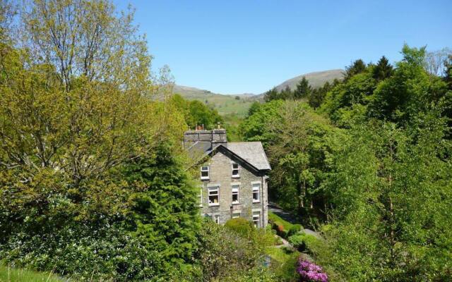 Riverside Bed  Breakfast