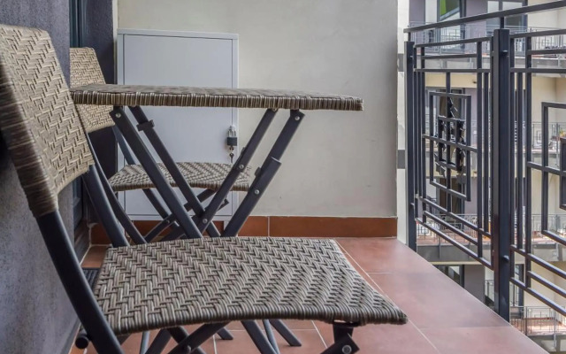 Romantic Deluxe Studio In The City's Epicentrum