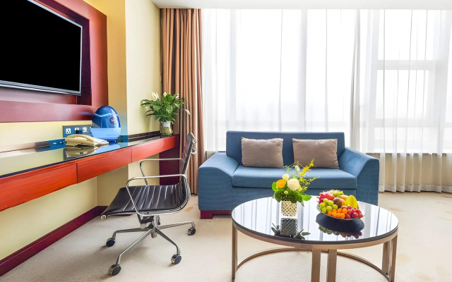 Avant-Garde Hotel