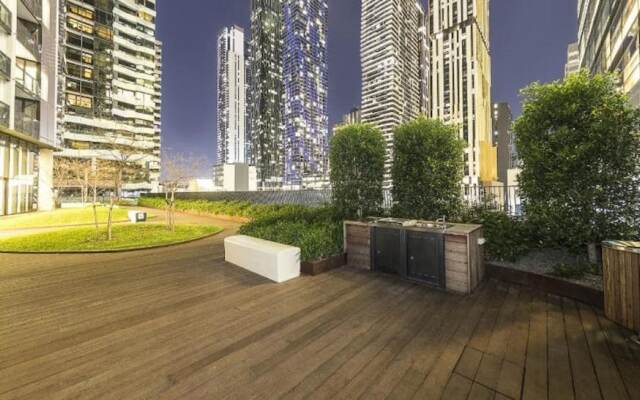 IfStays EQ Tower Apartment