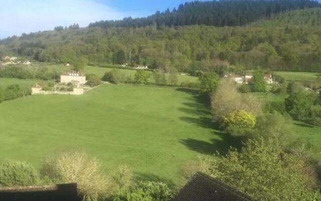 Beau Studio Au Calme Proche de la Cathedrale (Adults Only)