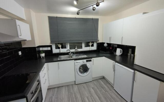 Queens Holiday Apartment