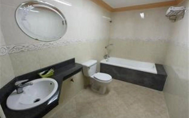 Lucky Star Hotel