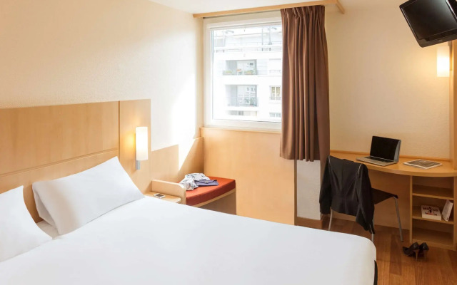 ibis Lyon Gerland Rue Merieux