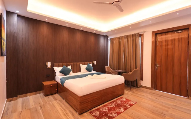 The Hoften Snowia Luxury Stay Near Bhalugarh Waterfall