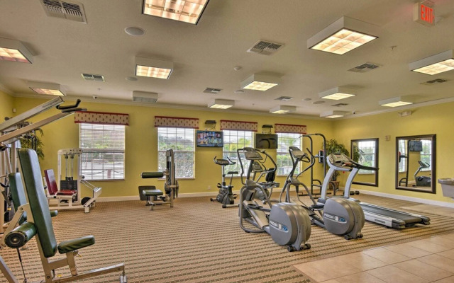 Pool, Hot Tub & Theatre Access: Kissimmee Gem