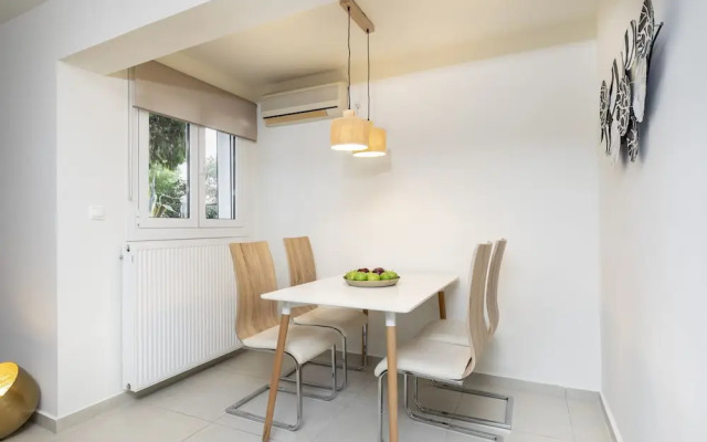 Mystique One Bedroom Apartment by BluPine