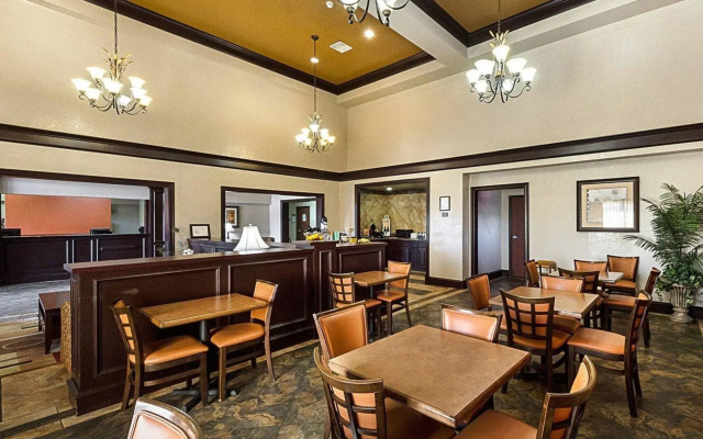 SureStay Plus Hotel by Best Western San Antonio North