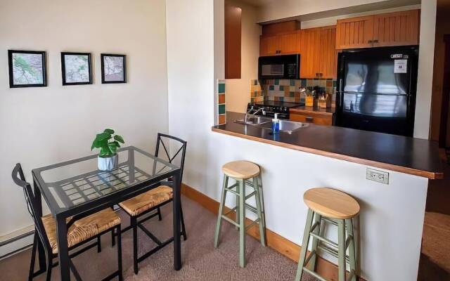 Timberline Lodges by Fernie Lodging Co