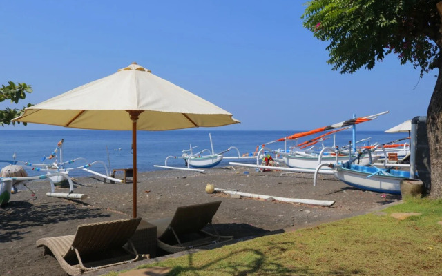 Valomia Beachfront