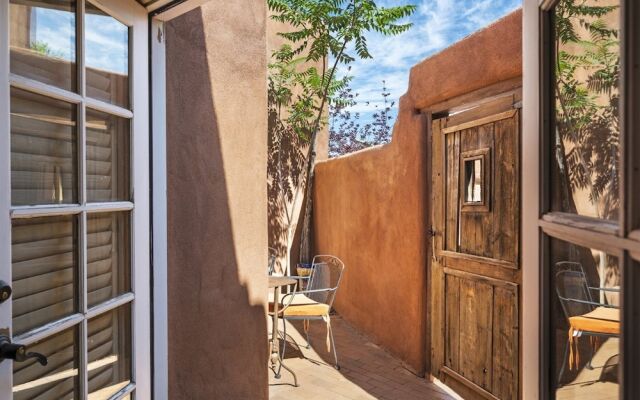 Casa Siempre Mayo - Railyard Gem, Walk to Plaza