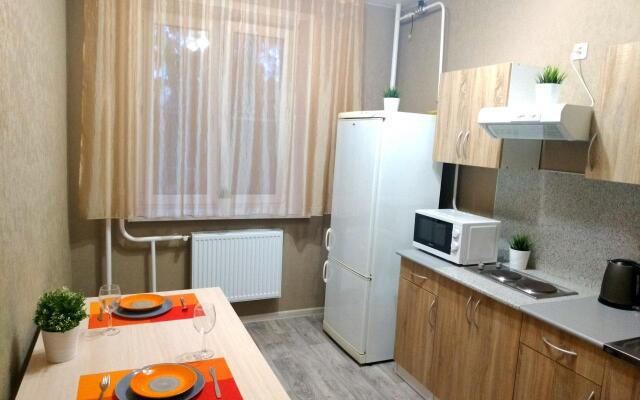 Apartment on Stroiteley street 2