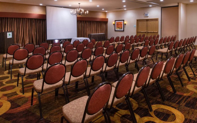 Holiday Inn Dublin-Pleasanton by IHG