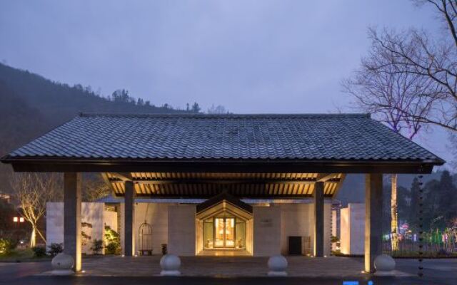 Howard Johnson Huashuiwan Hot Springs Resort Chengdu